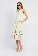 Load image into Gallery viewer, Alitzel Midi Dress
