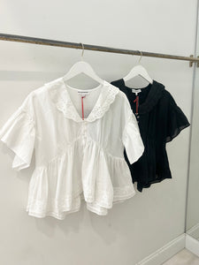Embroidered Airy Collar Blouse