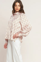 Load image into Gallery viewer, Muse Pink Woven Top
