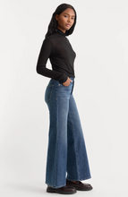 Load image into Gallery viewer, Soft Tech Good Waist Palazzo

