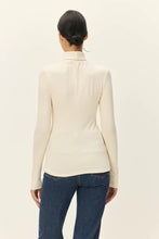 Load image into Gallery viewer, Fleur Top Eggnog
