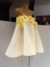 Load image into Gallery viewer, Floral Strapless A-Line Mini Party Dress
