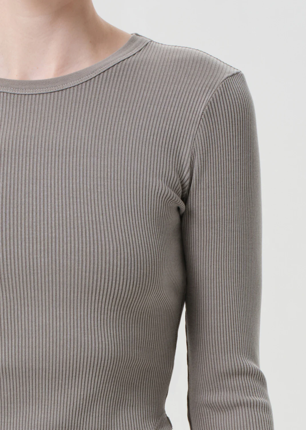 Neema Tee in Drab