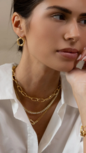 Load image into Gallery viewer, Janelle Studs
