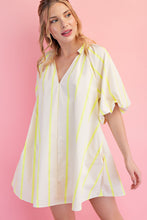 Load image into Gallery viewer, Puff-sleeve Mini Shift Dress
