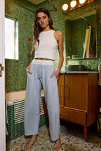 Load image into Gallery viewer, Drawstring Solid Barrel Silhouette Pants
