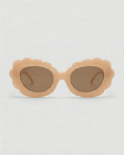 Load image into Gallery viewer, Lilah Flower Polarized Sunglasses

